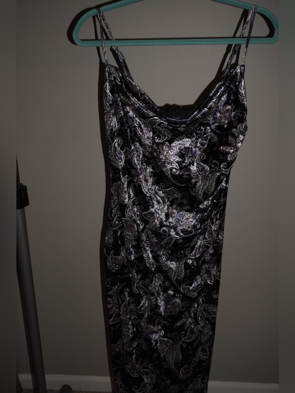 Laundry By Shelli Segal Black and White Paisley Slip Dress